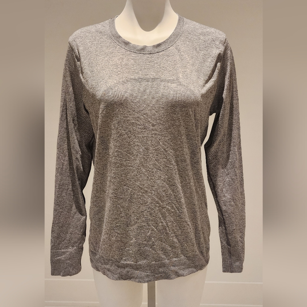 Lululemon Gray Long Sleeve Women's Top Size 12 Large